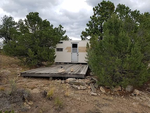 5th image of 810 Oak Dr