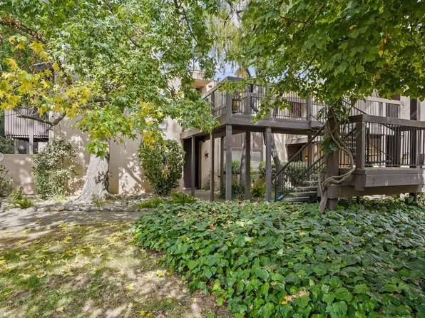 2201 Woodside Ln Unit 10, Sacramento, CA 95825