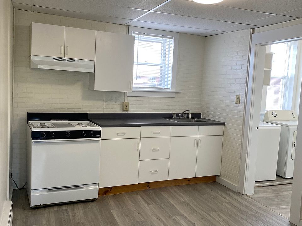 Eat in the kitchen with pantry
