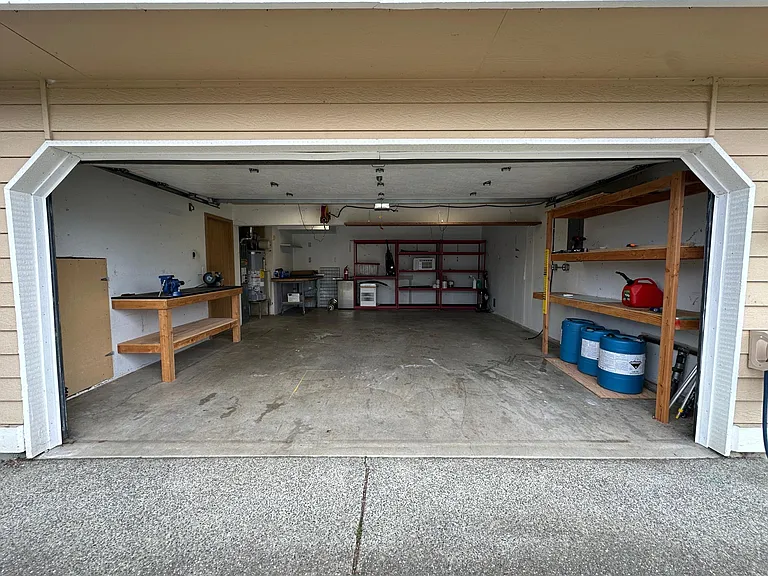 1012 Merea Ln — Photo 31