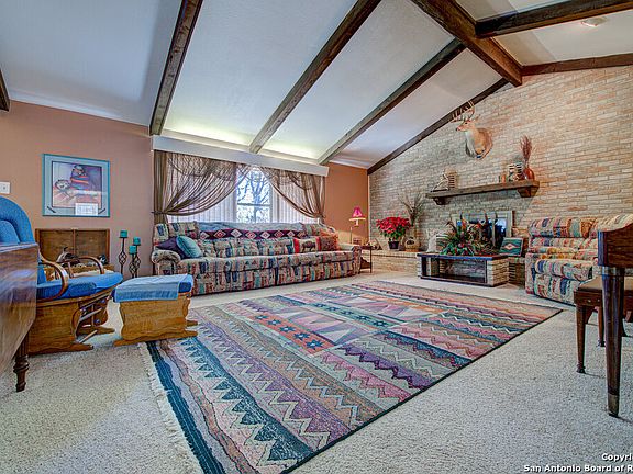 4th image of 750 High Low