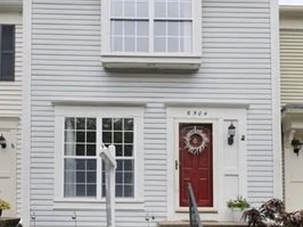 6504 Old Carriage Ln, Alexandria, VA 22315