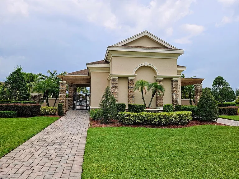 1899 Portofino Meadows Blvd — Photo 39