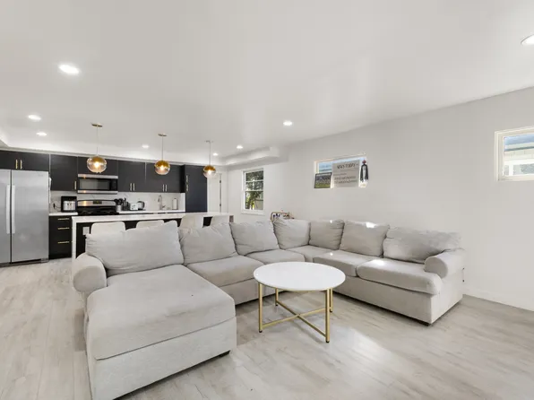 6162 Mary Lane Dr, San Diego, CA 92115