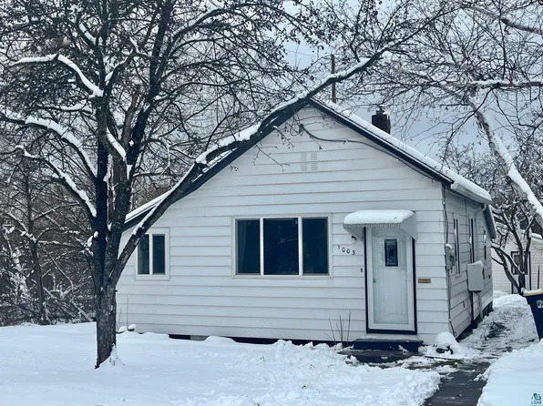 1003 Front St E, Ashland, WI 54806