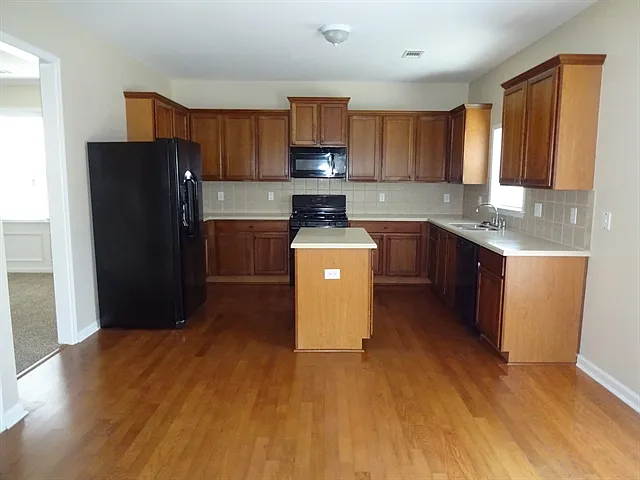5235 Fieldgate Ridge Dr — Photo 2