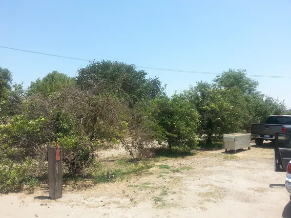 20107 Lacey Blvd, Lemoore, CA 93245