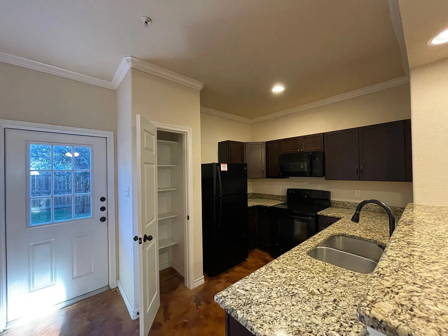 Town home for rent — Photo 3