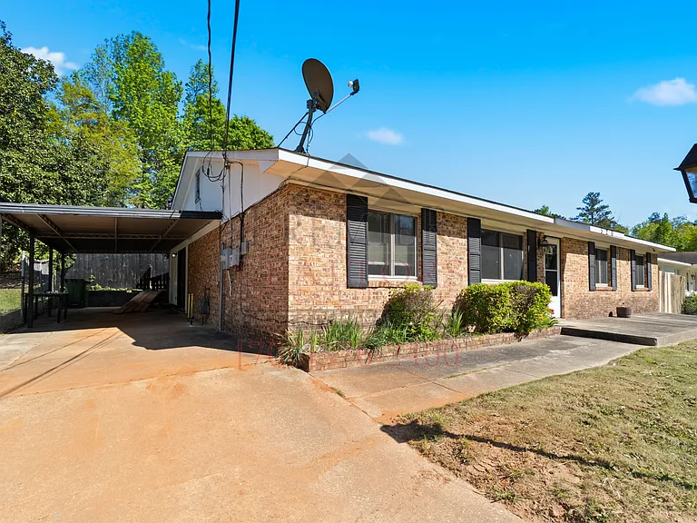 520 Asa Dr — Photo 4