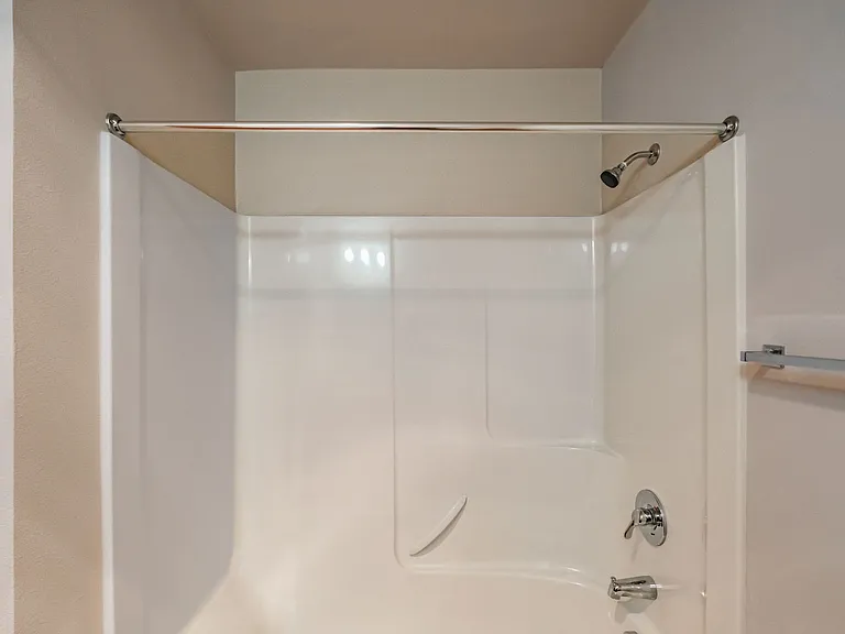 Aspen Place Apartments — Photo 160