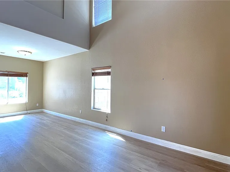 10946 Porto Foxi St — Photo 2