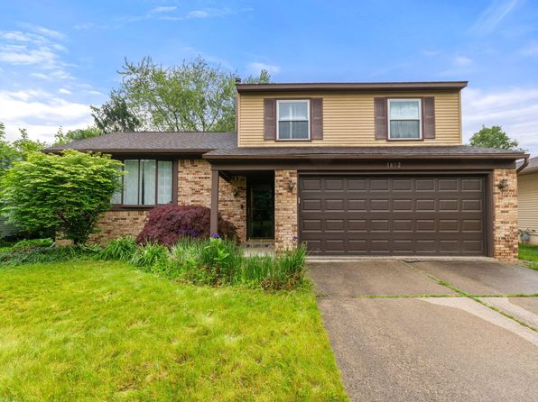 1852 Hamlet Dr