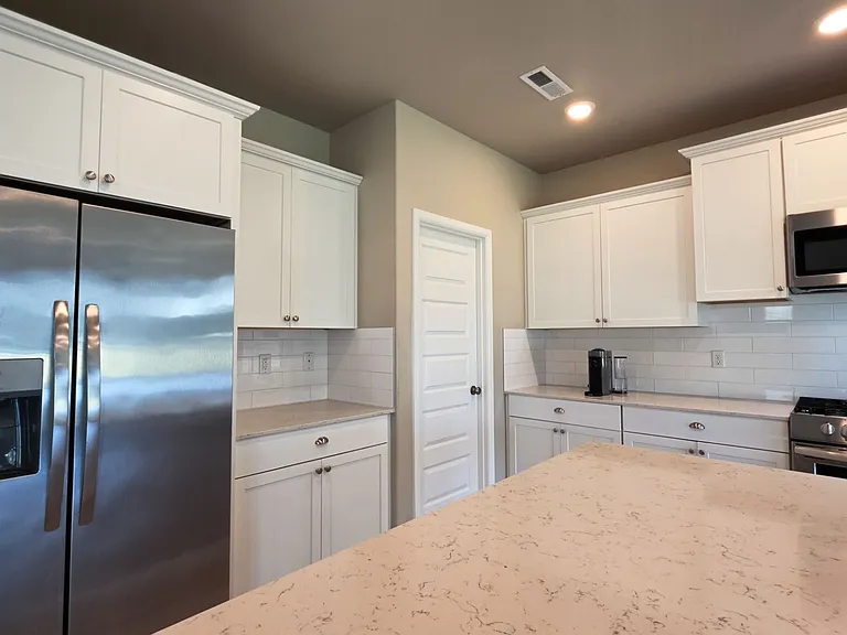 4342 Acacia Ln SE — Photo 8