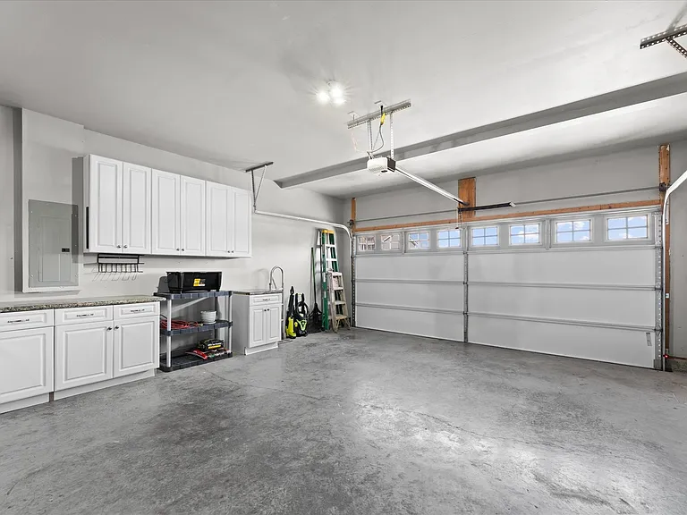 1615 Lannister Ave — Photo 15
