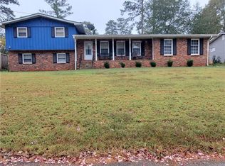 2353 Crestknoll Cir, Decatur, GA 30032