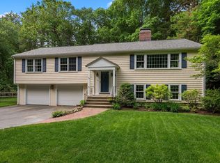 1 April Ln, Weston, MA 02493