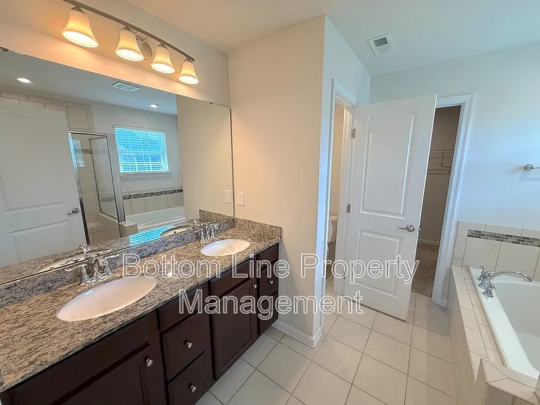 1524 Bailiff Ct SW — Photo 20