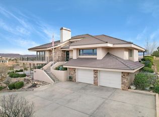1070 E Summit Ridge Dr, St George, UT 84790