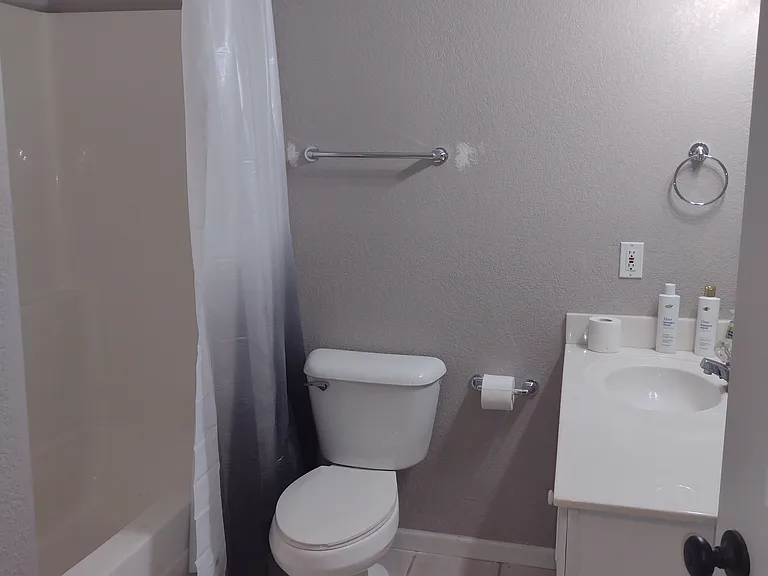 Gardenia Cir — Photo 13