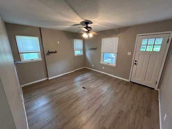 3rd image of 107 E Forest Ave