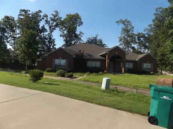 1308 Turtle Cv, White Hall, AR 71602