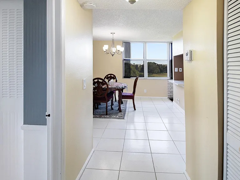 9441 Evergreen Pl — Photo 10