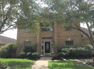 3804 Canyon Lake Dr, Pearland, TX 77581