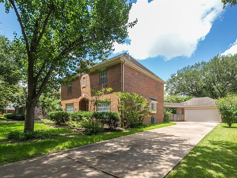 1711 S Medio River Cir — Photo 2
