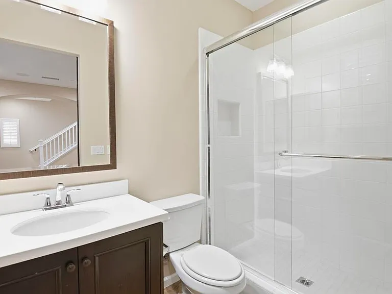 238 Firefly — Photo 12