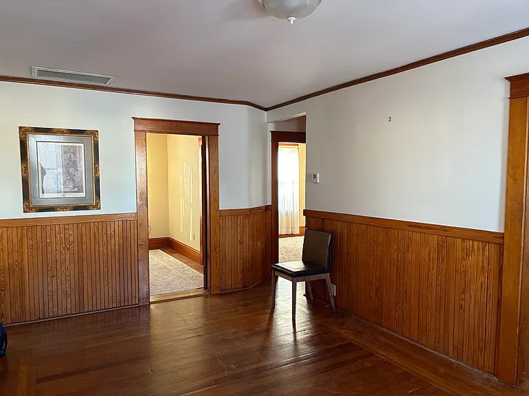 210 Wayne St #2 — Photo 4