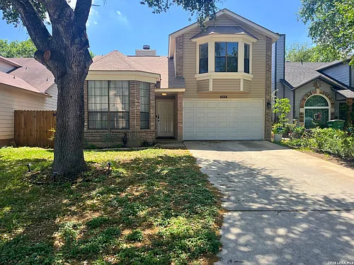 9358 Village Lance Photo 1