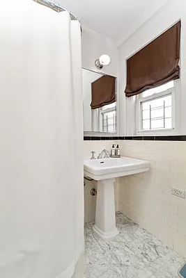 Sold by Sotheby's International Realty | media 28