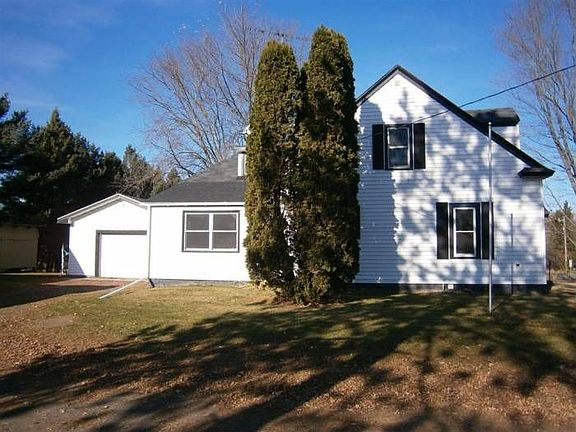 1 1/2 Car Att garage