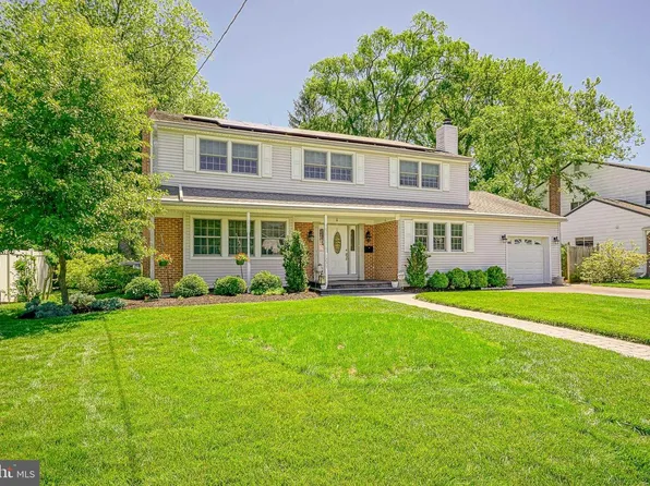 1237 Heartwood Dr, Cherry Hill, NJ 08003