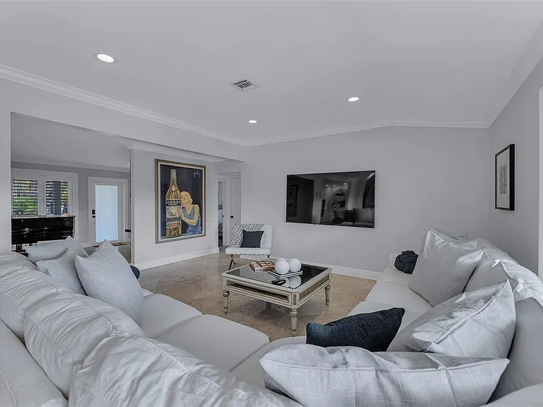 272 Imperial Ln — Photo 26