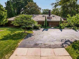 546 N Stratford Ln, Wichita, KS 67206