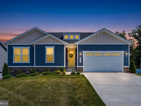 132 Triangle Ct, Winchester, VA 22602