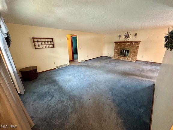 4th image of 418 Hamilton Ave NE