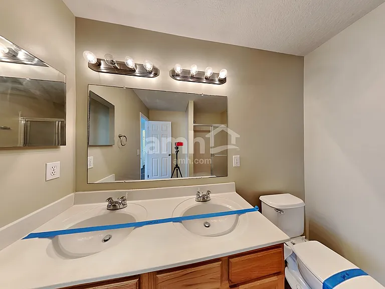 5469 Boucher Dr — Photo 9