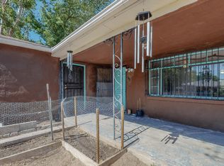 862 Arthur Dr SW, Albuquerque, NM 87105
