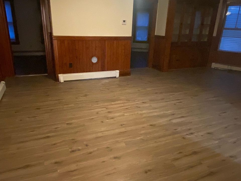 Living Room/ Dining Room