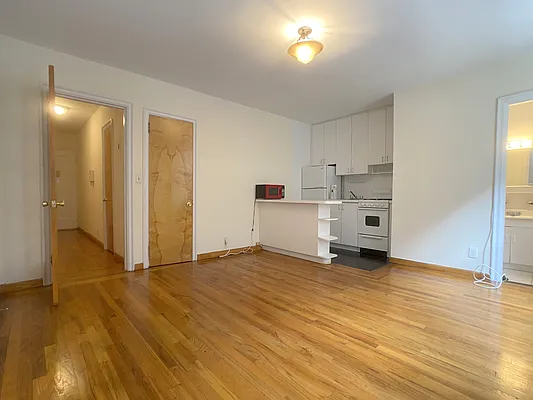 Rented by Oxford Property Group | media 23