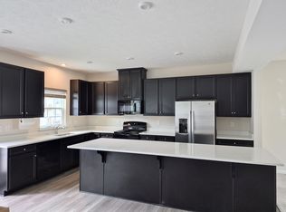 6833 Frey Ln, Reynoldsburg, OH 43068