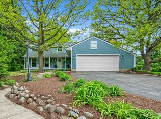4N015 Trotter Ln, St Charles, IL 60175