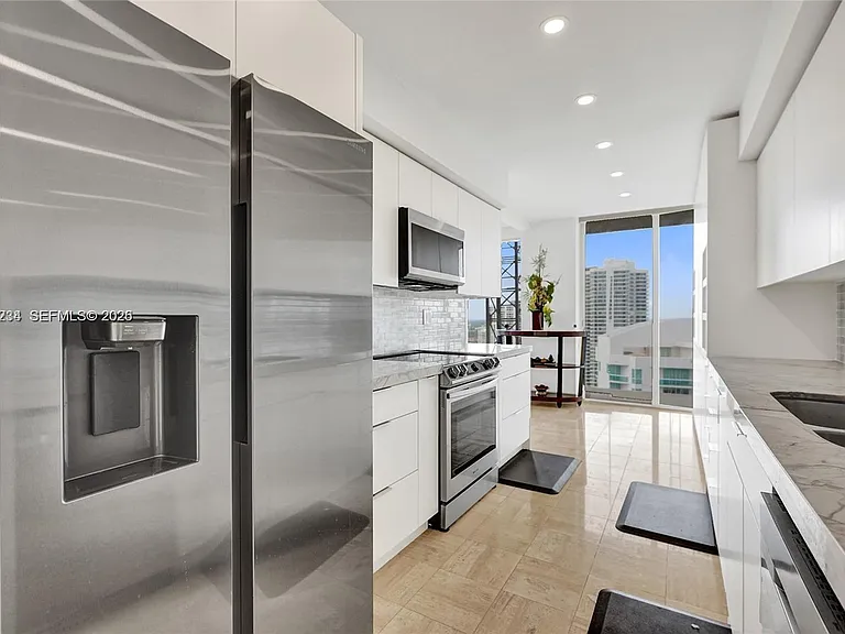 19355 Turnberry Way #26E — Photo 21