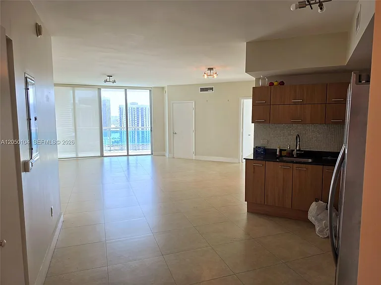 350 S Miami Ave #3201 — Photo 3