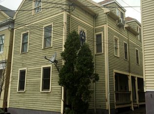 121 Spring St #A, Cambridge, MA 02141