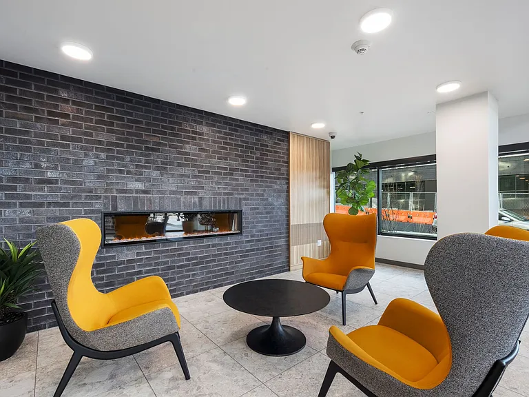 Astra Apartments — Photo 6