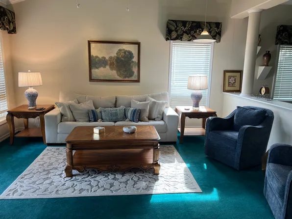 841 Cherryhill Trl, Redding, CA 96003