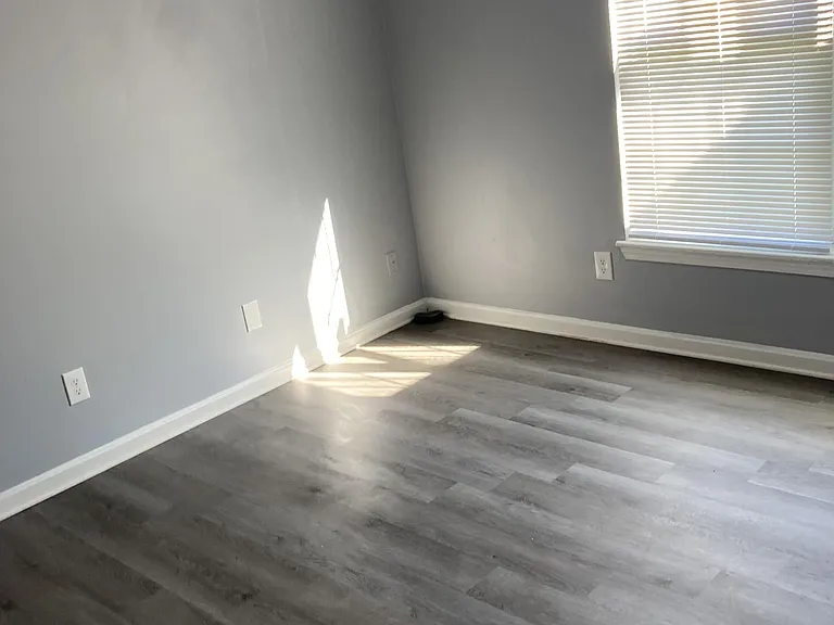 2623 Cedar St — Photo 8